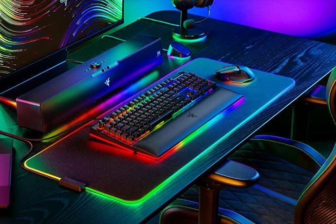 Razer представляет клавиатуру BlackWidow V4 Pro